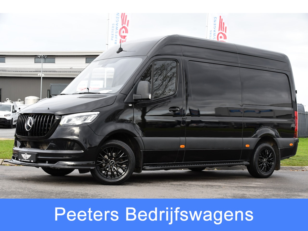 Mercedes-Benz Sprinter - 317 1.9 CDI L2H2 RWD AMG Black Edition 360 Camera, Cruise, Carplay, Stoelverwarming, LED, - AutoWereld.nl