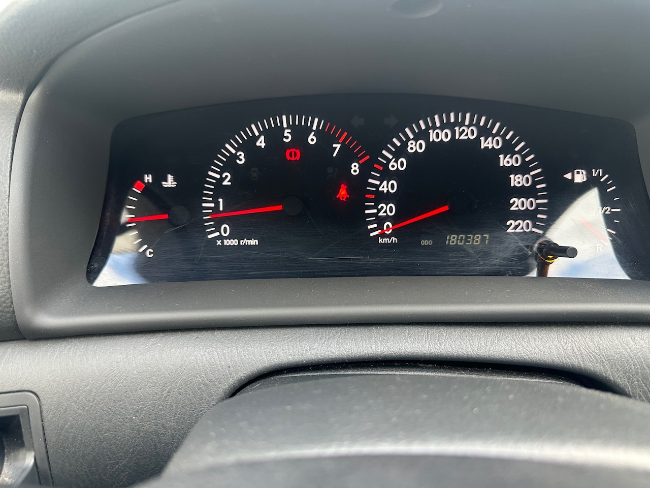 Toyota Corolla - 1.4 VVT-i Anniversary 1.4 VVT-i Anniversary - AutoWereld.nl