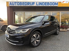 Volkswagen Tiguan - 1.4 TSI eHybrid Elegance Trekhaak Massage stoelen