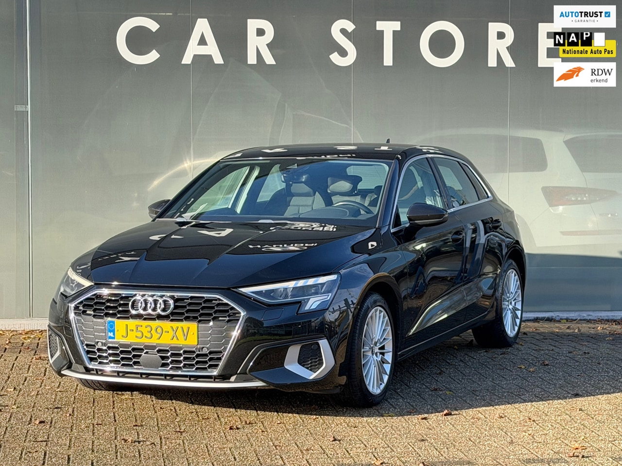 Audi A3 Sportback - 35 TFSI Business edition LED VIRTUAL - AutoWereld.nl