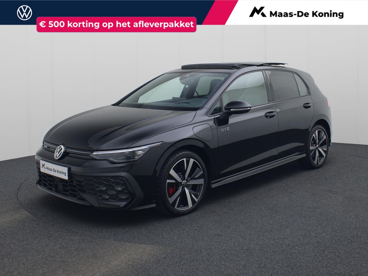 Volkswagen Golf - 1.5eHybrid 200kW/272PK GTE · Panoramadak · Trekhaak · Leder · Camera · Elektrische stoel v - AutoWereld.nl