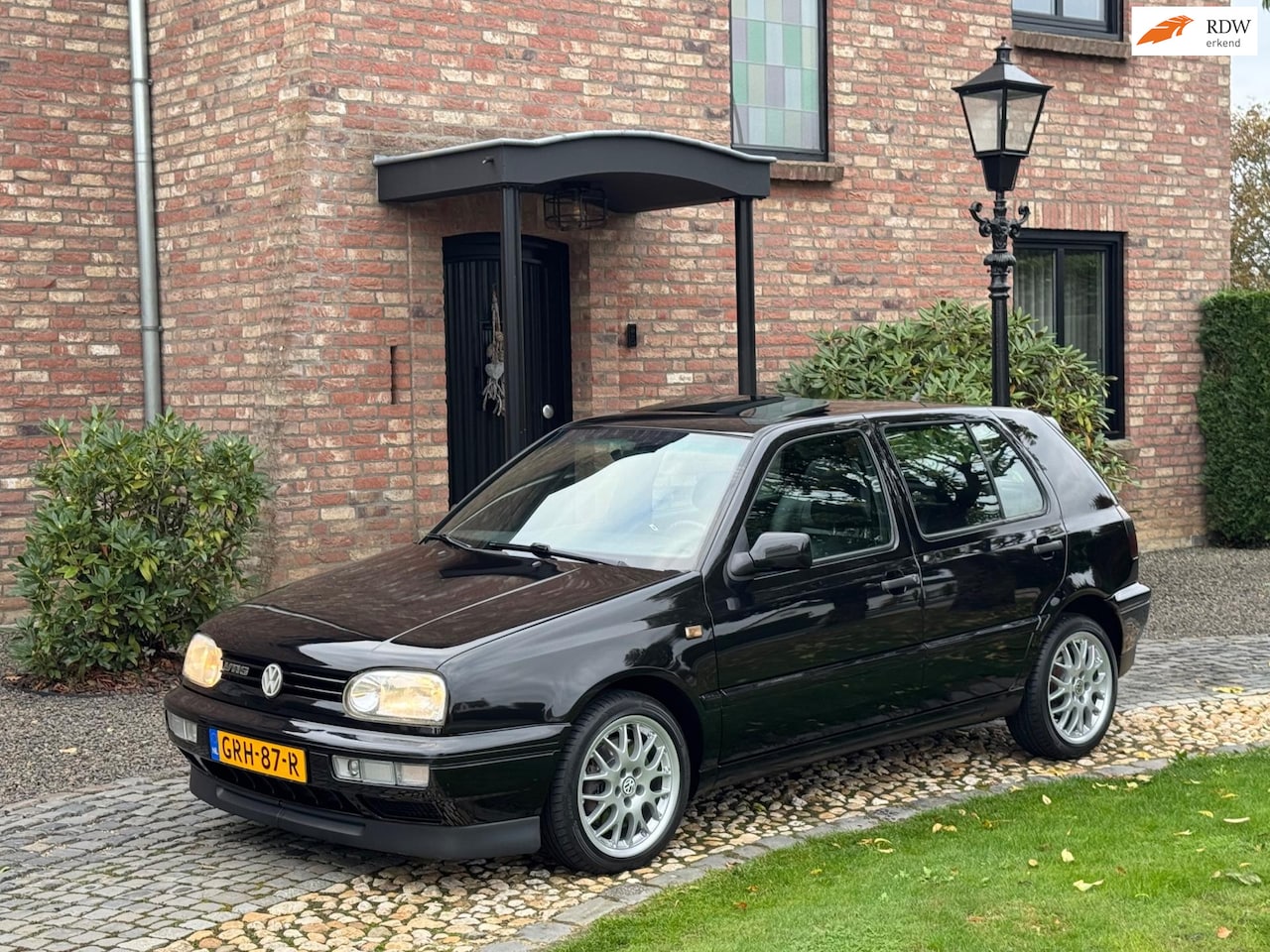 Volkswagen Golf - 2.9 VR6 syncro Highline Airco Schuifdak - AutoWereld.nl