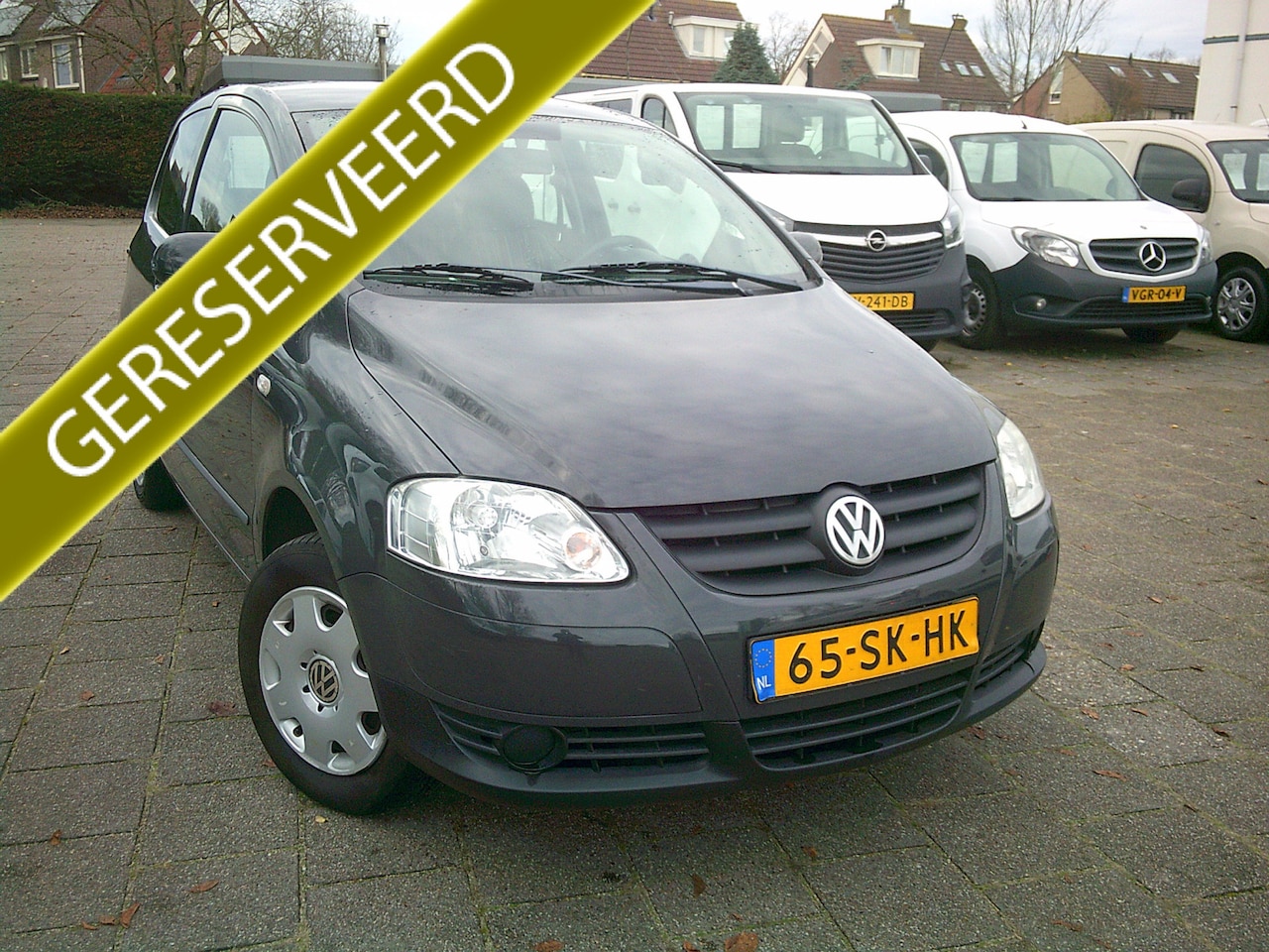 Volkswagen Fox - 1.2 Trendline INRUIL KOOPJE !!! MET ZEER LAGE KM STAND !!!! - AutoWereld.nl