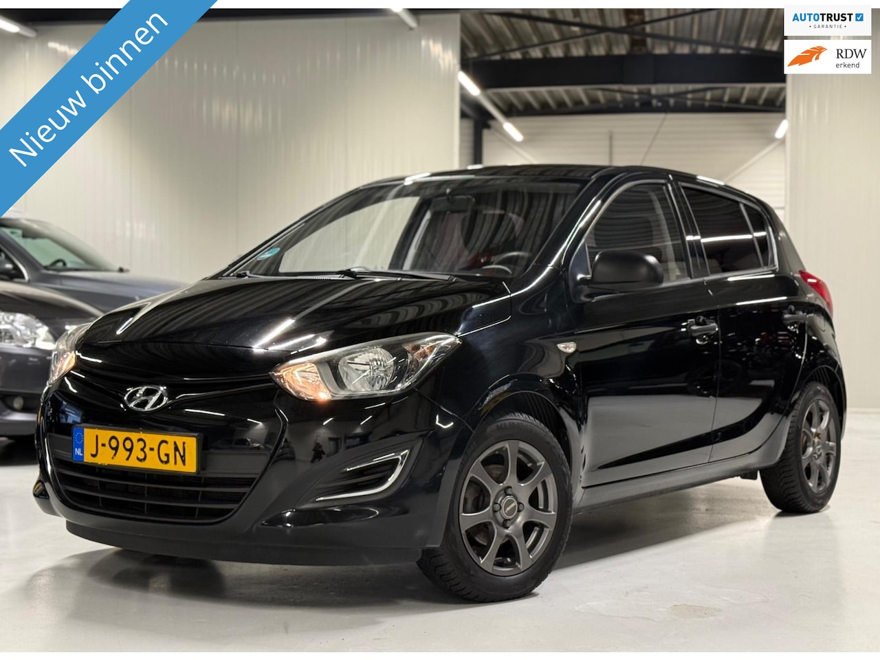 Hyundai i20 - 1.2i Black pack 2014 |Airco| Nieuw apk! - AutoWereld.nl