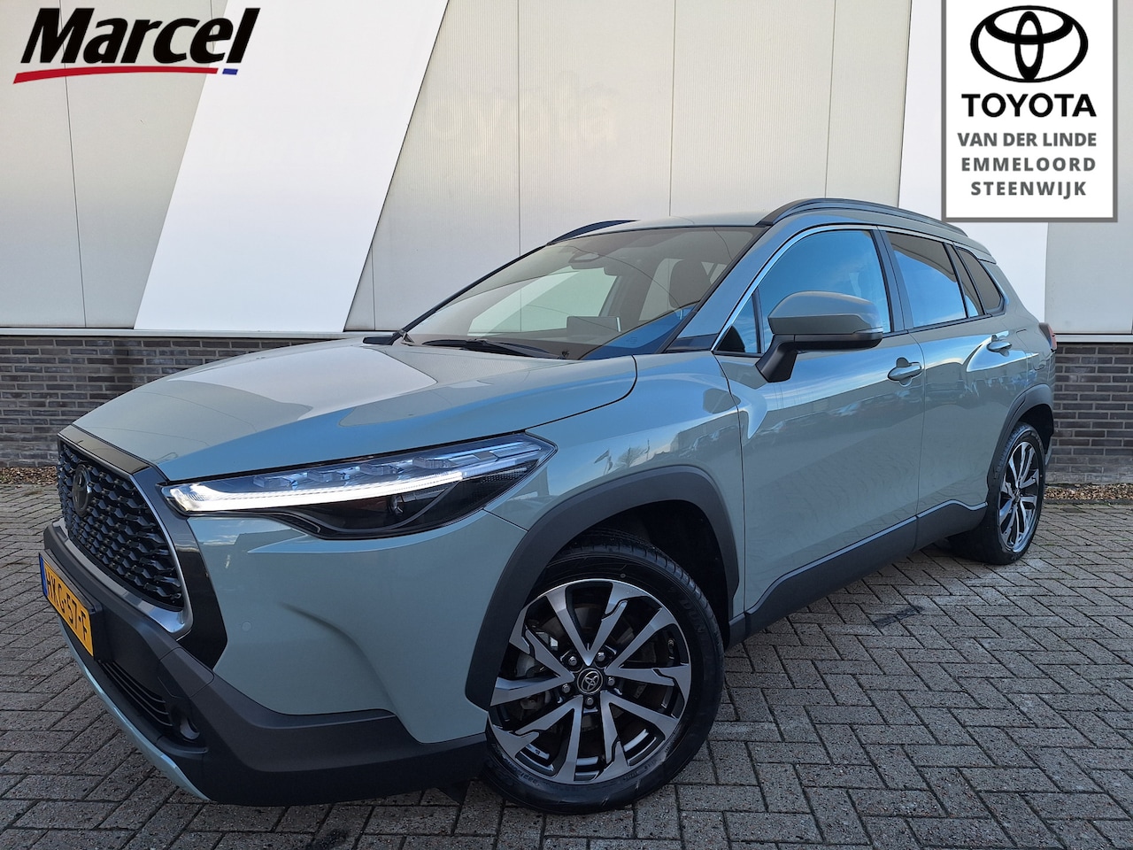 Toyota Corolla Cross - Hybrid 140 Style | Dode hoek detectie | PDC v+a | Autom. achterklep | Apple/Android auto | - AutoWereld.nl