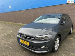 Volkswagen Polo - 1.6 TDI Comfortline | Stoelverwarming | Cruise | Camera | R-Line stuur | Parkeersensoren |