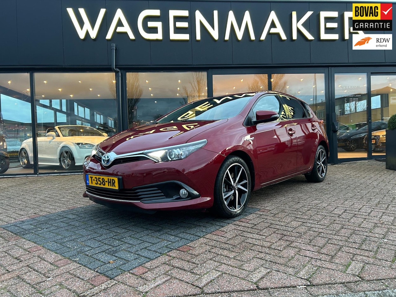 Toyota Auris - 1.8 Hybrid Black Edition Aut|Clima|Cruise|NAVI|CAM - AutoWereld.nl