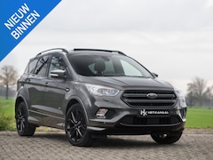 Ford Kuga - 1.5 EcoBoost ST Line AWD Pano Sony Cruise