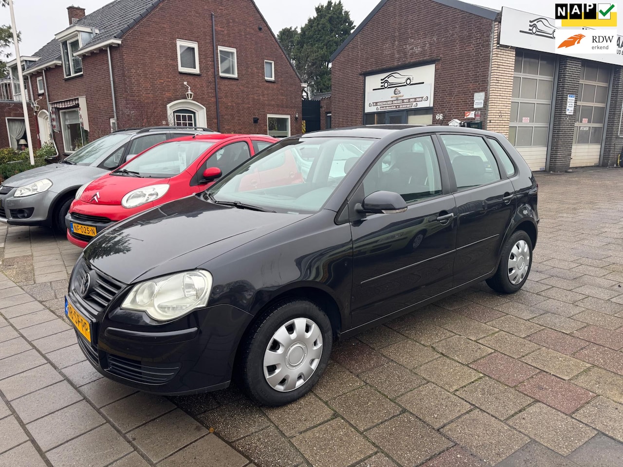 Volkswagen Polo - 1.4-16V Comfortline 1.4-16V Comfortline - AutoWereld.nl