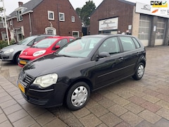 Volkswagen Polo - 1.4-16V Comfortline