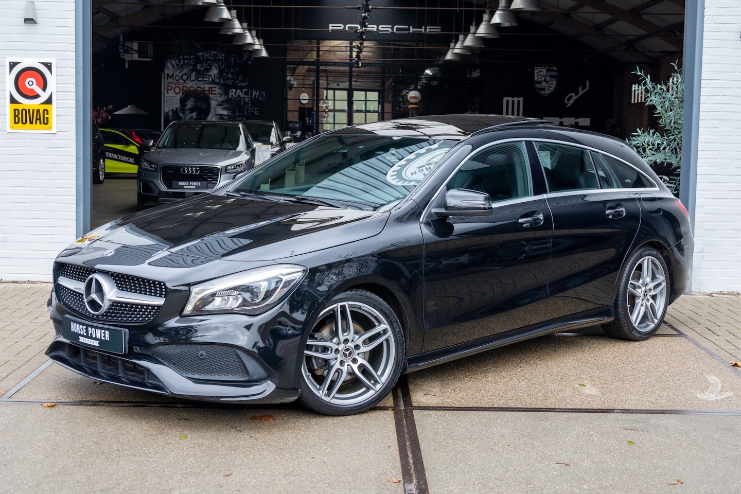 Mercedes-Benz CLA-klasse Shooting Brake - 180 AMG *Pano | Apple Carplay | Afn. Trekhaak | Leder/Alcantara | Stoelverwarming | Camera - AutoWereld.nl