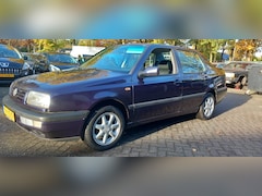 Volkswagen Vento - 1.6 CL Atlanta