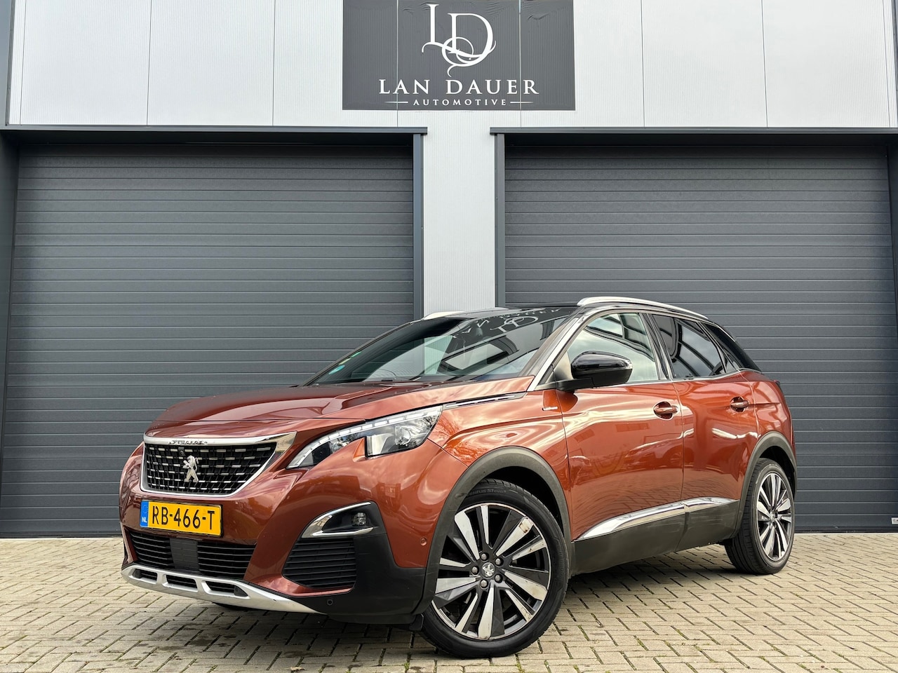 Peugeot 3008 - 1.6 e-THP GT Line / Pano / Leder / ACTIE - AutoWereld.nl