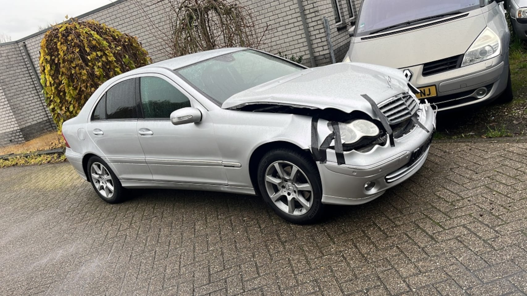 Mercedes-Benz C-klasse - 180 K. Elegance Automaat schade - AutoWereld.nl