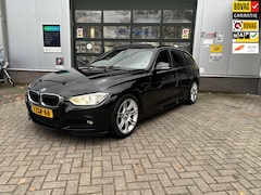 BMW 3-serie Touring - 320i High Executive