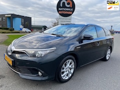 Toyota Auris - 2015 * 1.8 Hybrid Lease Pro * AUTOMAAT * FACELIFT * CLIMA * 12-2015