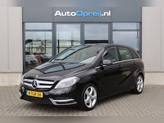 Mercedes-Benz B-klasse - B180 Ambition AUTOMAAT Airco, NAVI, PDC V+A, Cruise, Trekhaak afnb