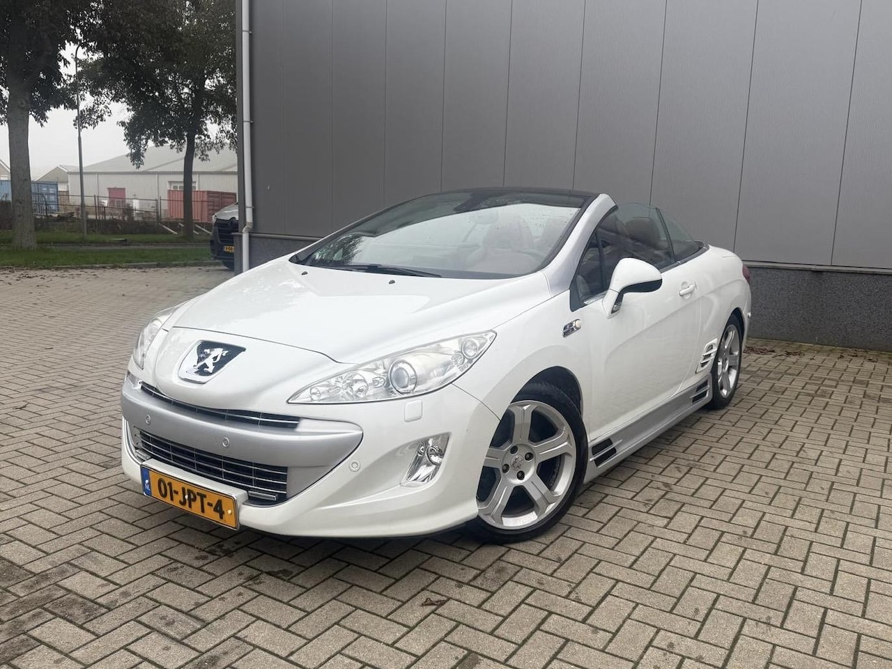 Peugeot 308 CC - 1.6 THP Feline 85.056KM Nap! - AutoWereld.nl