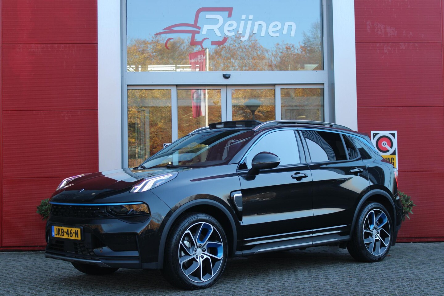 Lynk & Co 01 - 1.5 261PK PHEV | PANORAMA SCHUIF / KANTELDAK | INFINTY AUDIO | DODEHOEK DETECTIE | NAVIGAT - AutoWereld.nl