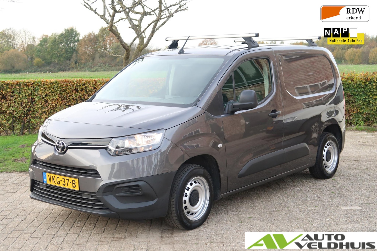 Toyota ProAce City - 1.5 D-4D Cool Comfort TREKHAAK CRUISE DAKDRAGERS - AutoWereld.nl