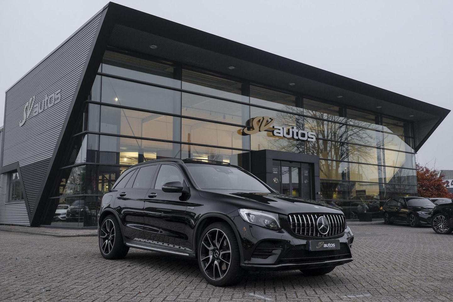 Mercedes-Benz GLC-klasse - GLC43 AMG 367pk 4MATIC Panoramadak Luchtvering Burmester Trekhaak Distronic 21" LMV Leder - AutoWereld.nl