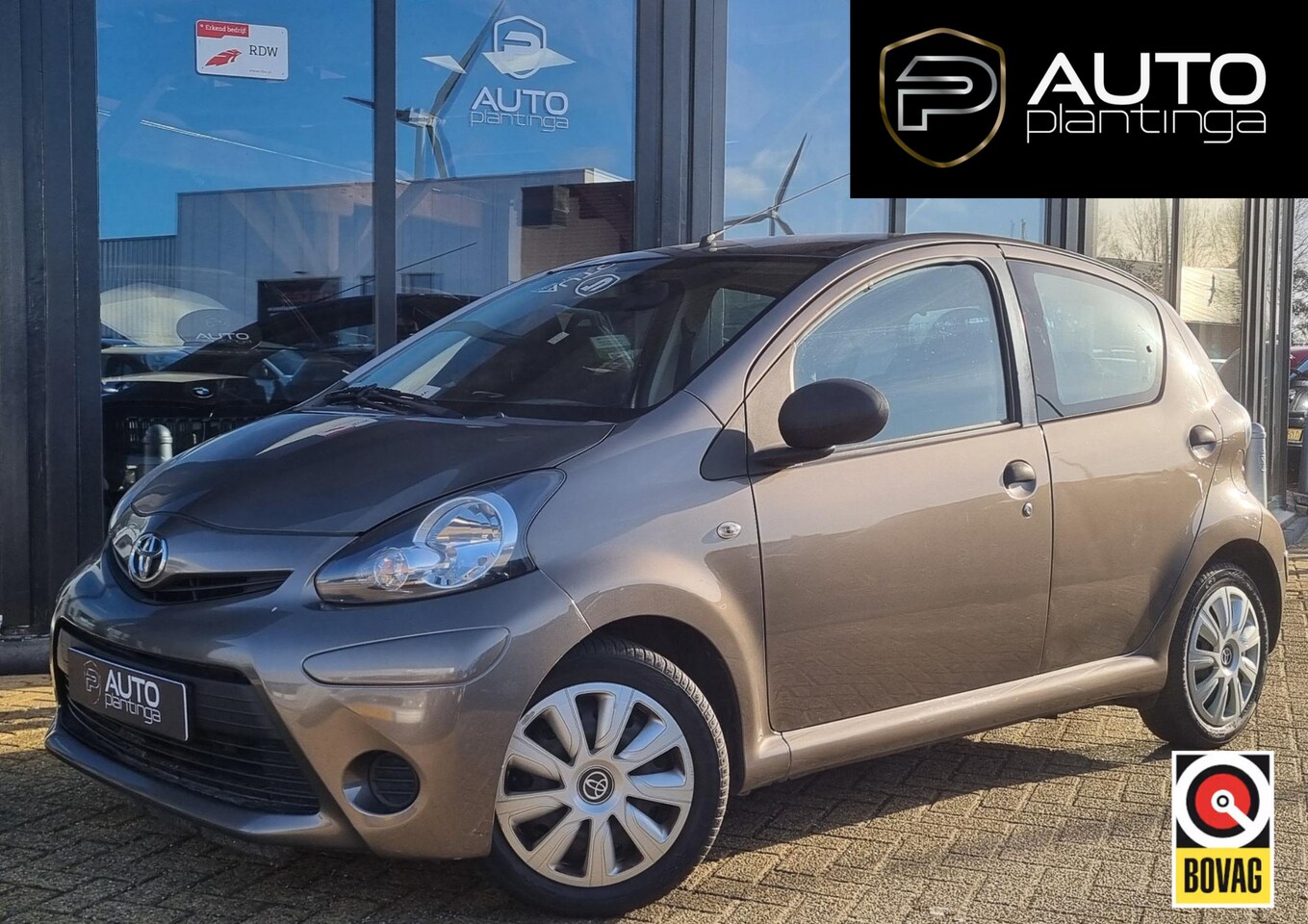 Toyota Aygo - 1.0 VVT-i Now | Nette staat! | Airco | 5 deurs | Onderhoudshistorie | - AutoWereld.nl