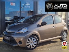 Toyota Aygo - 1.0 VVT-i Now | Nette staat | Airco | 5 deurs | Onderhoudshistorie |
