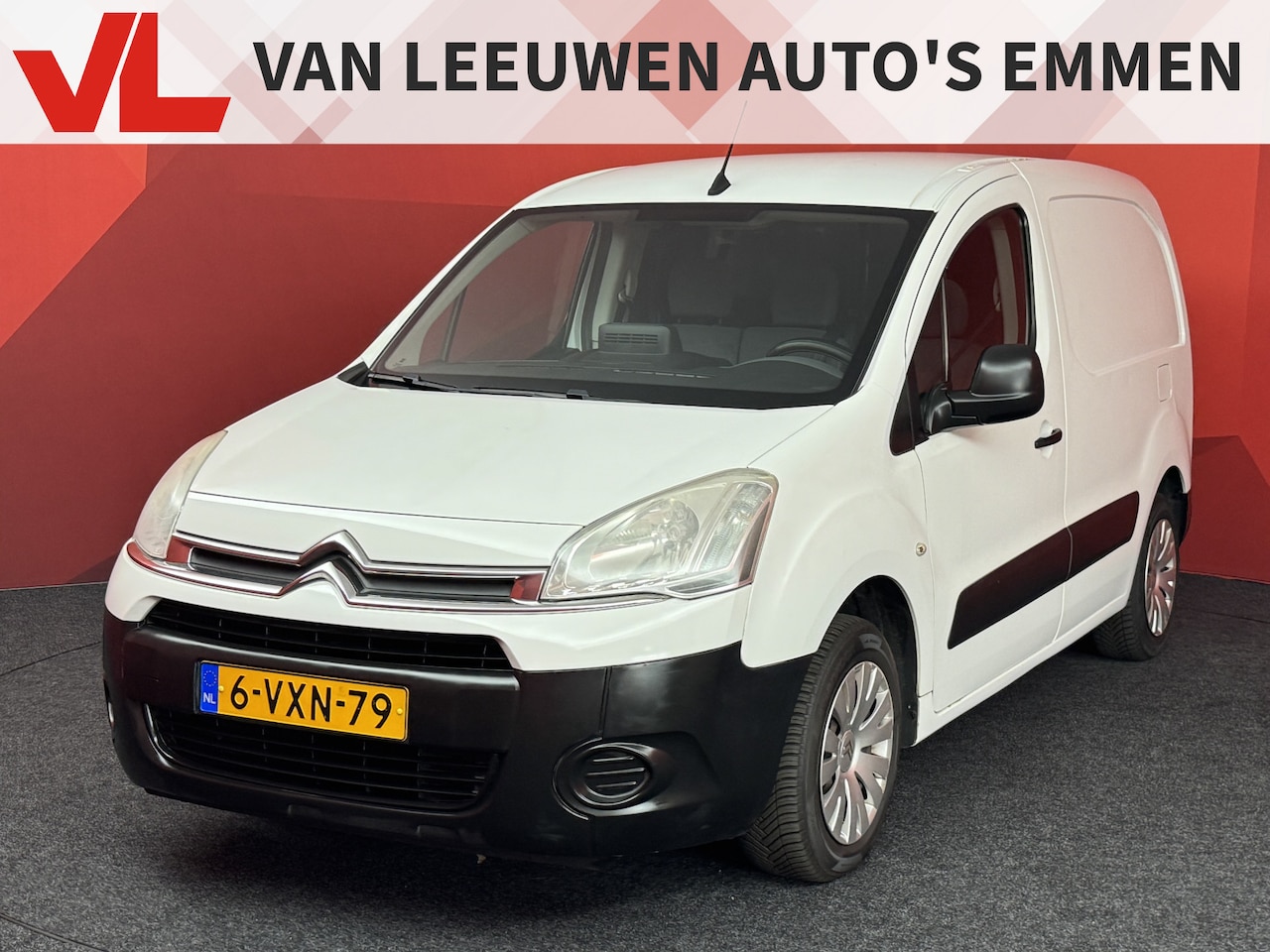 Citroën Berlingo - 1.6 e-HDI 500 Club Economy | Automaat | Trekhaak | 3-Zits | - AutoWereld.nl