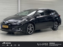 Toyota Auris Touring Sports - 1.8 Hybrid Executive / Navigatie / Stoelverwarming / Cruise Control / Camera / Bluetooth /