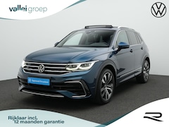 Volkswagen Tiguan - 1.4 TSI eHybrid 245 pk DSG R-Line Business+ | Panoramadak | Leder | Geheugenstoelen | Adap