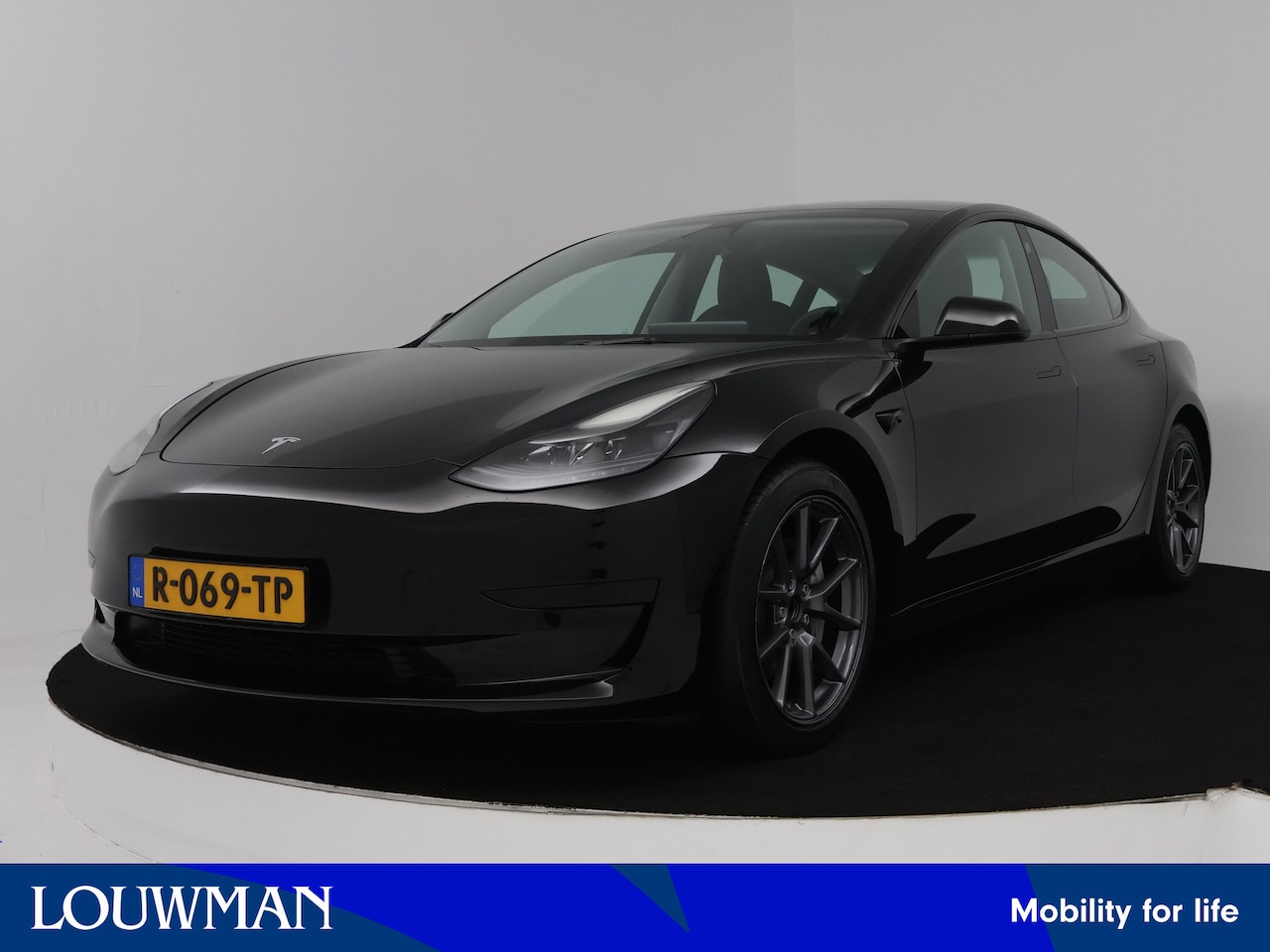 Tesla Model 3 - Standard RWD Plus 60 kWh | Panoramadak | Leder | Stuur & Stoelverwarming | - AutoWereld.nl