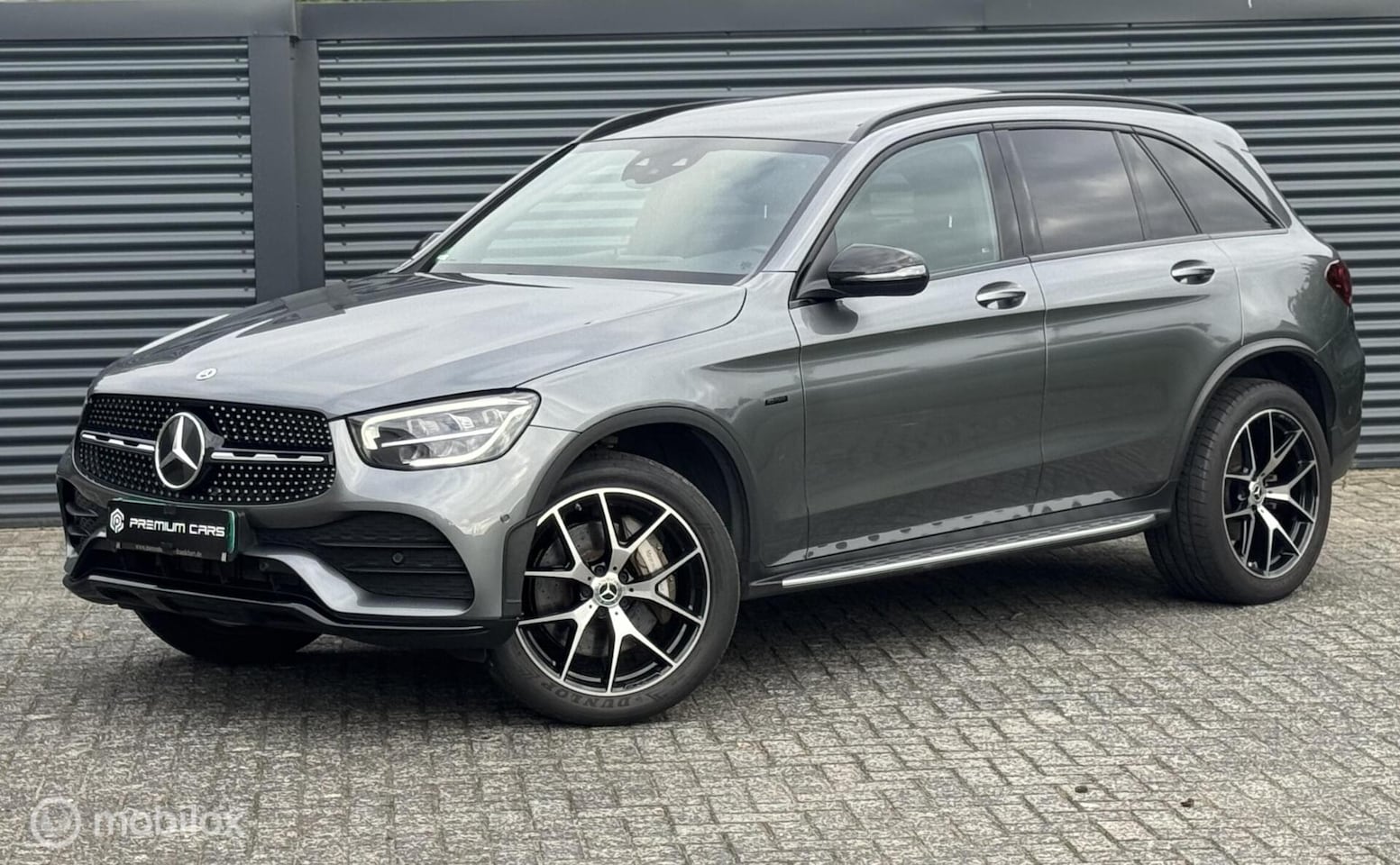Mercedes-Benz GLC-klasse - 300e AMG Pano Leder Burmester Trekhaak - AutoWereld.nl