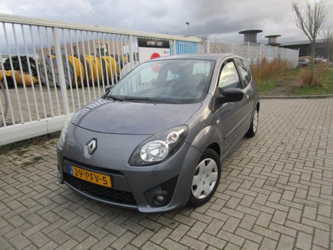 Renault Twingo - 1.2-16V Dynamique 1.2-16V Dynamique, Nw APK!! - AutoWereld.nl