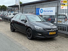 Opel Astra - 1.4 Business + | Airco | Cruise | Navi