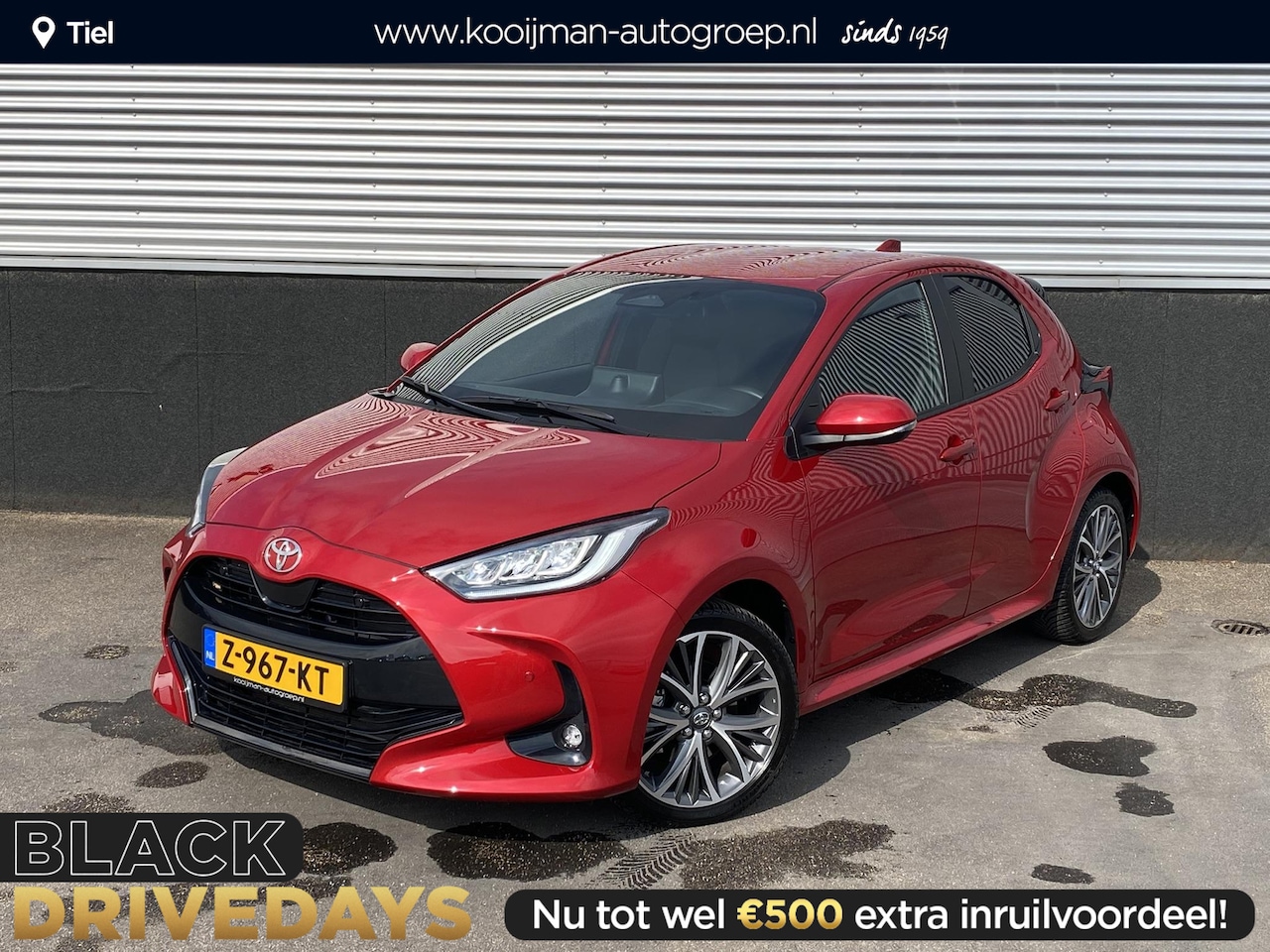 Toyota Yaris - 1.5 Hybrid 130 Executive Navigatie Apple CarPlay/Android Auto, Dodehoek detectie, parkeers - AutoWereld.nl