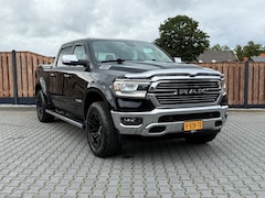 Dodge Ram 1500 - 5.7 HEMI V8 4x4 LARAMIE WIDE BODY KMC WHEELS