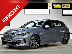BMW 1-serie - 120i Business Edition | M-Sport | Panoramadak | 19 inch | Trekhaak | NL auto | BTW |
