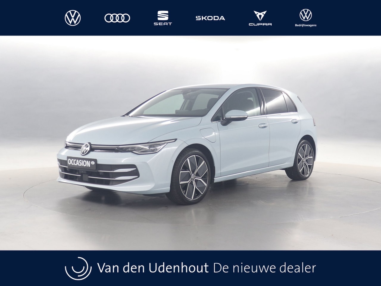 Volkswagen Golf - 1.5 eHybrid 204pk Style Edition DSG / Navigatie / Stoel+Stuurverwarming / Camera - AutoWereld.nl
