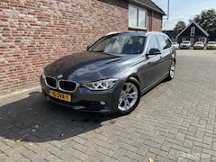 BMW 3-serie Touring - 320i High Executive