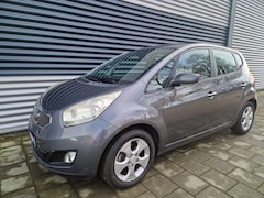 Kia Venga - 1.4 CVVT X-ecutive climatronic Navigatie