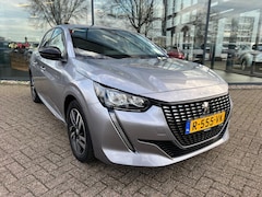 Peugeot 208 - 1.2 PureTech Allure | CLIMA | CARPLAY | NED AUTO | LMV | CRUISE CONTROL |