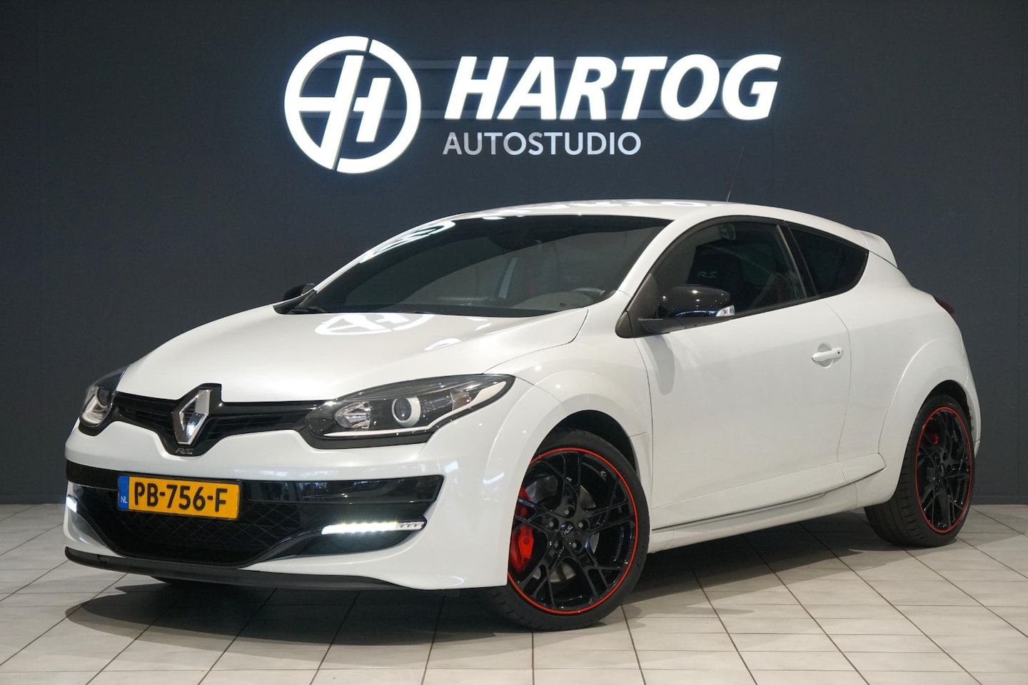 Renault Mégane Coupé - 2.0 Turbo Renault Sport 275 + PACK CHASSIS CUP / PREMIUM KLEUR / CAMERA - AutoWereld.nl