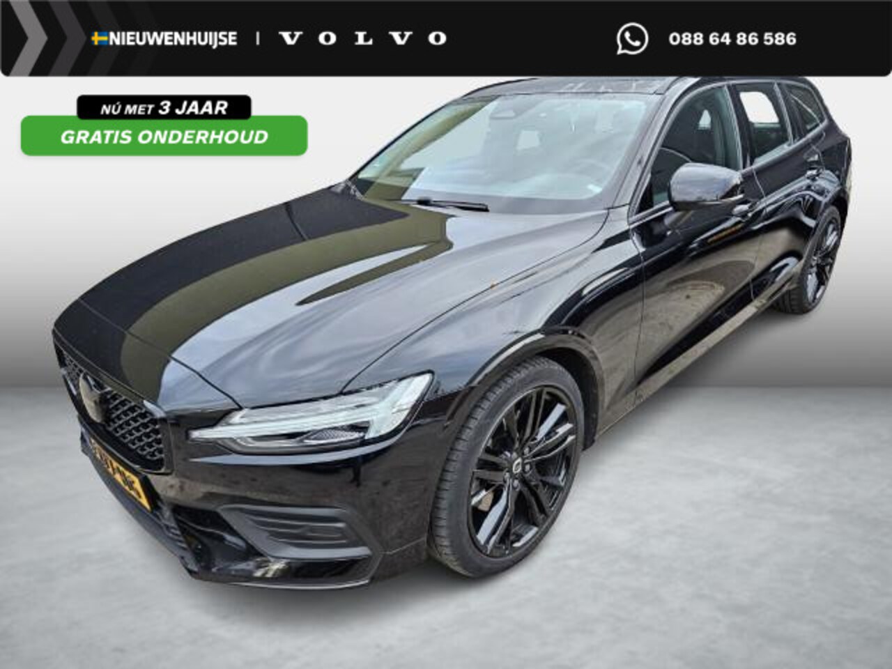Volvo V60 - 2.0 B3 Essential Edition | Sport Pack | 19" Black Edition Velgen | Leder | Adaptieve Cruis - AutoWereld.nl