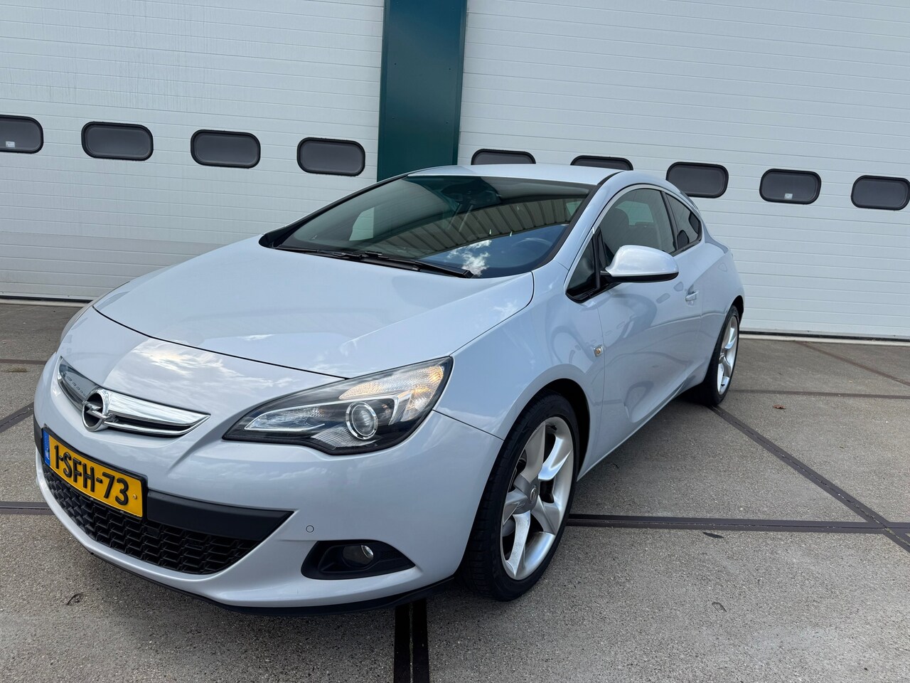 Opel Astra GTC - 1.4 Turbo Sport 1.4 Turbo Sport - AutoWereld.nl