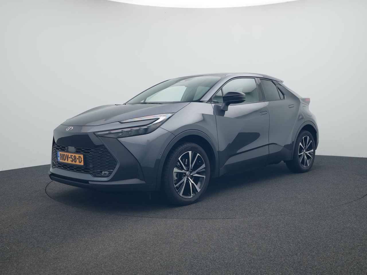 Toyota C-HR - 2.0 Plug-in Hybrid 220 1st Edition | Elek. Achterklep | Leder Interieur | - AutoWereld.nl