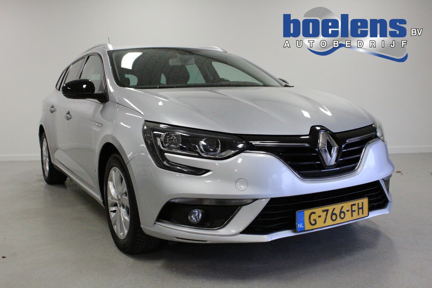 Renault Mégane Estate - 1.5 Blue dCi Limited | 16'LMV | TREKHAAK | PDC-A | CRUISE | NAVIGATIE | D-GLAS | DAB | ELE - AutoWereld.nl