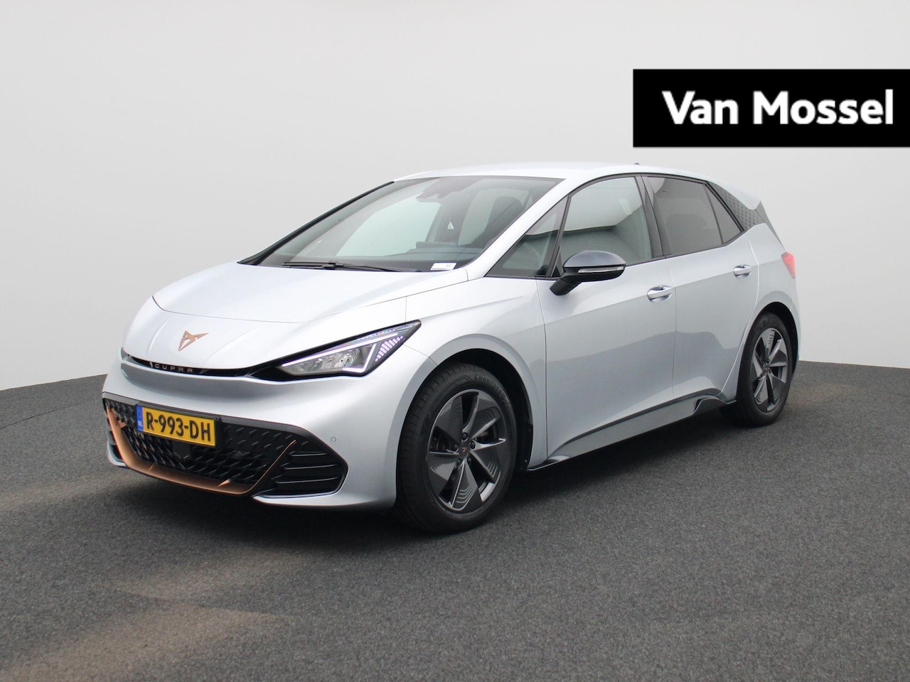 CUPRA Born - Business 62 kWh | STOELVERWARMING | CAMERA | ADAPTIEF CRUISE CONTROL | CLIMATE CONTROL | K - AutoWereld.nl