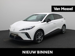 MG 4 - 4 MG4 64 kWh Luxury | Navigtie | Achteruitrijcamera | Cruise Control | Airco |