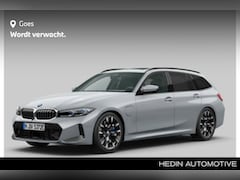 BMW 3-serie Touring - 330e | M Sportpakket | Comfort Access | Trekhaak met elektrisch wegklapbare kogel | Glazen