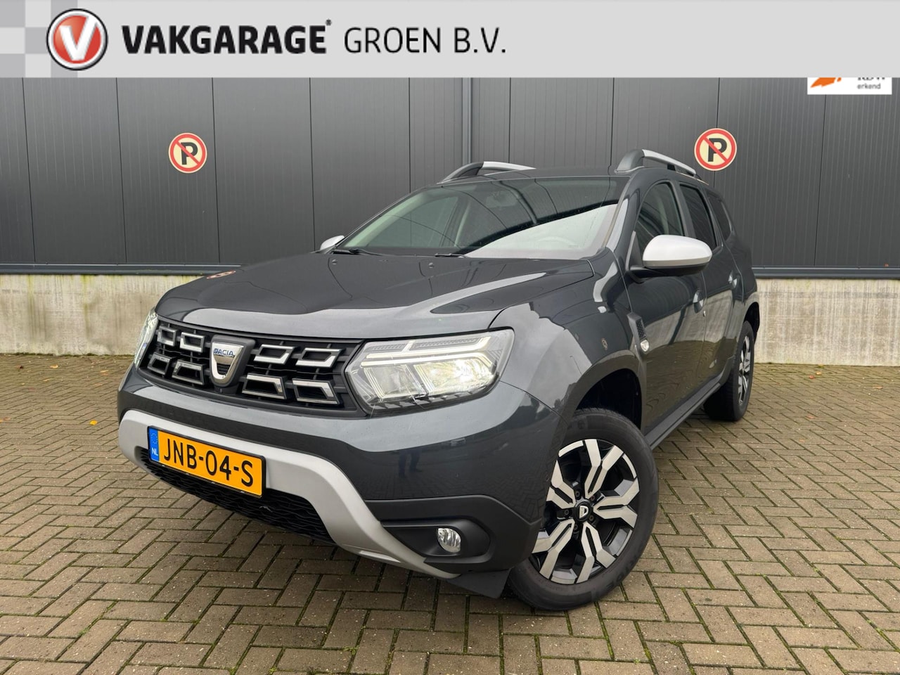 Dacia Duster - 1.3 TCe 130 Journey / cruise / navi / camera / stoelverwarming / 17"l.m. velgen / blizz !! - AutoWereld.nl